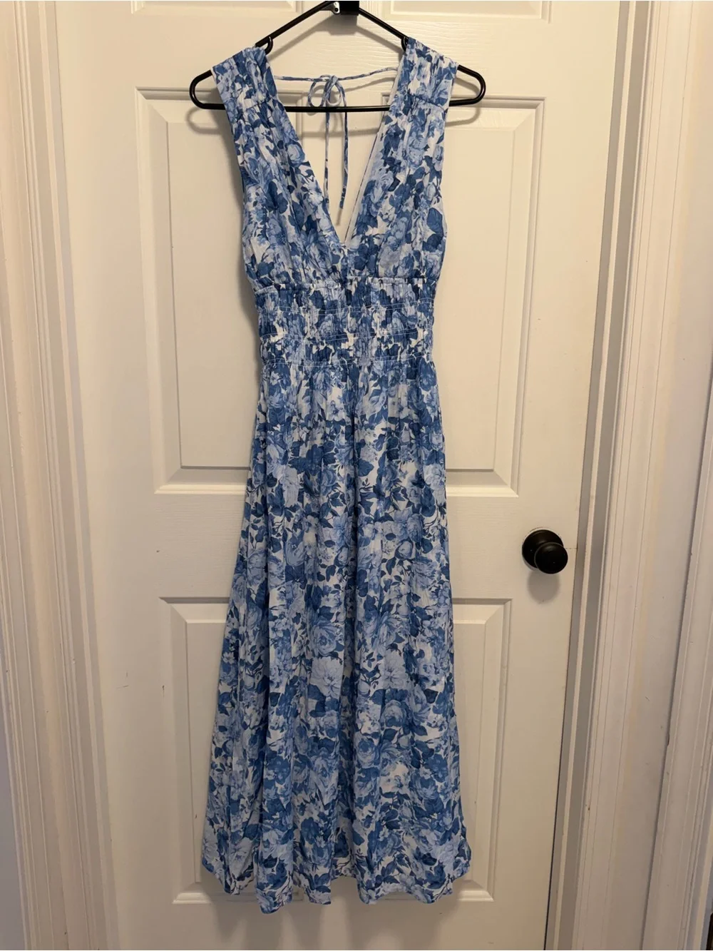 Abercrombie & Fitch Crinkle Textured Smocked Waist Maxi floral Dress Size Small